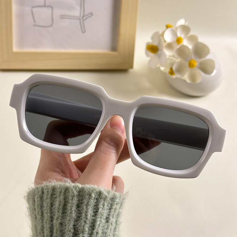 Stylish Unisex Square Sunglasses with Contrast Stitching, Fashionable Eyewear for Men and Women