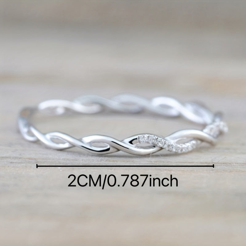 Fashionable Ring with Twist Design and Artificial Diamond Encrusting