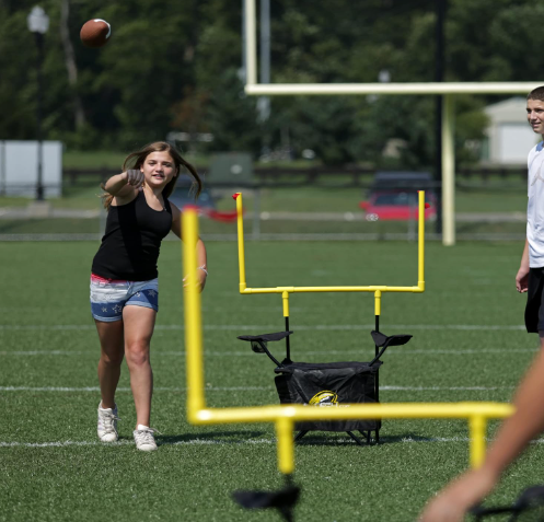 QB54 - The Ultimate Football Yard Game Set