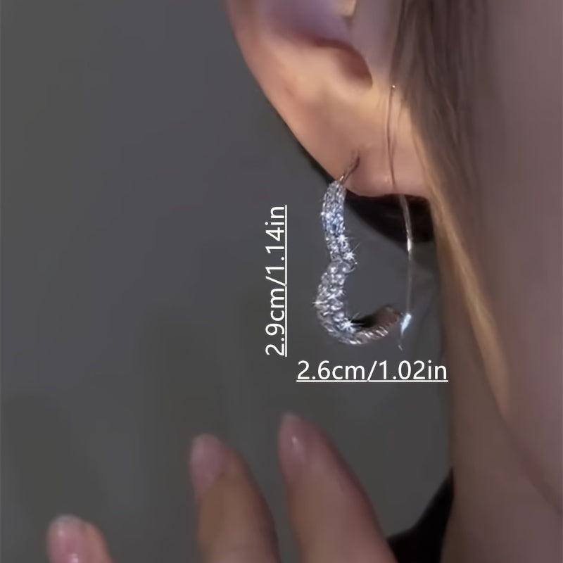 1 Pair of Sparkling Heart-shaped Earrings