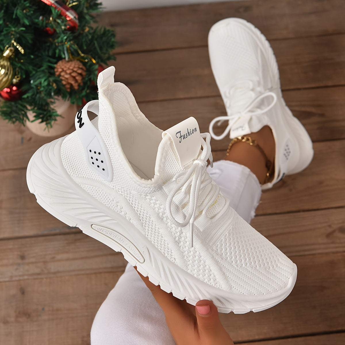Lightweight Women's Knitted Sports Shoes - Low Top Breathable Sneakers