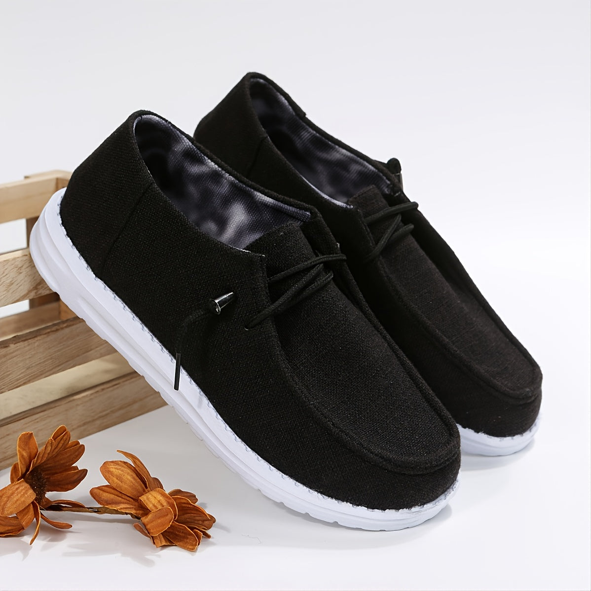 Women's Lightweight Canvas Lace Up Sneakers